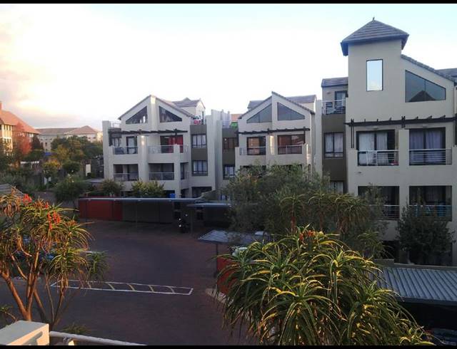 1 BEDROOM APARTMENT FOR SALE IN SUNNINGHILL